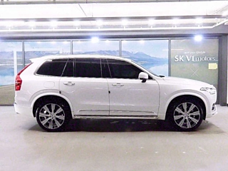 VOLVO XC90  2021