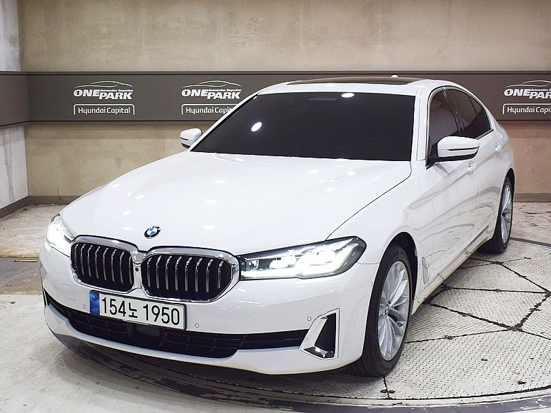 BMW 5-SERIES G30 2021