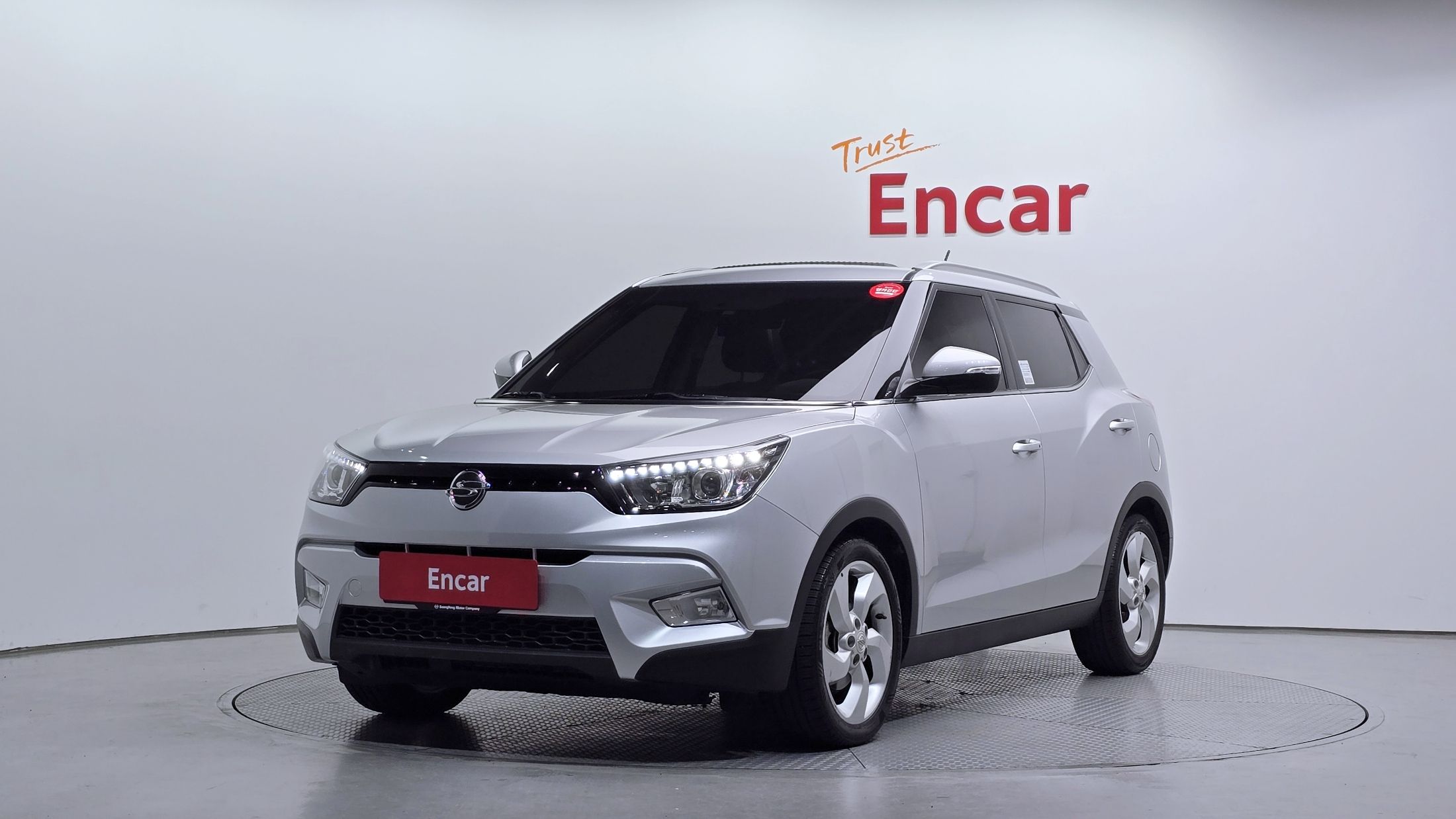 SSANGYONG TIVOLI 2015