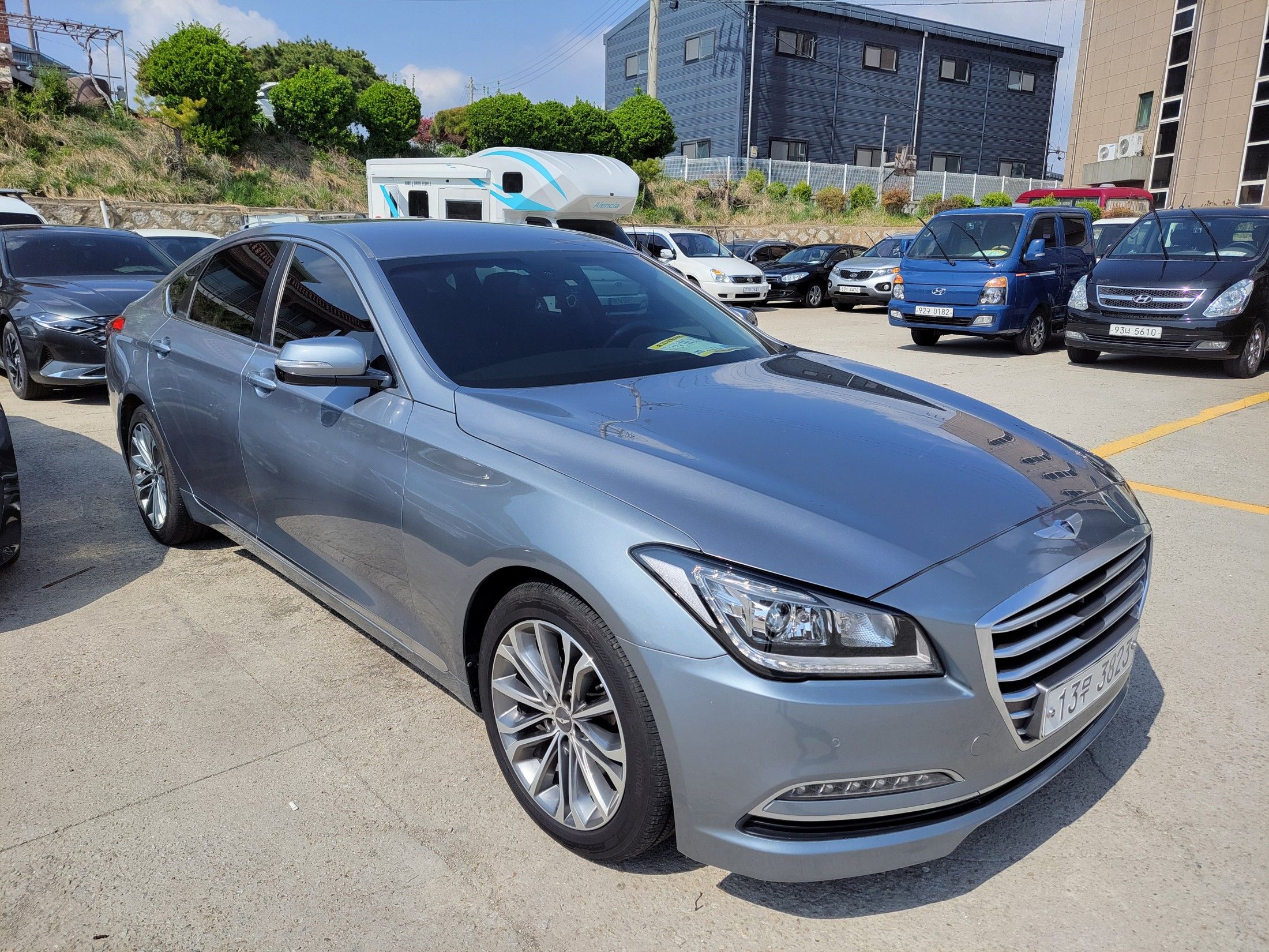HYUNDAI GENESIS DH 2014
