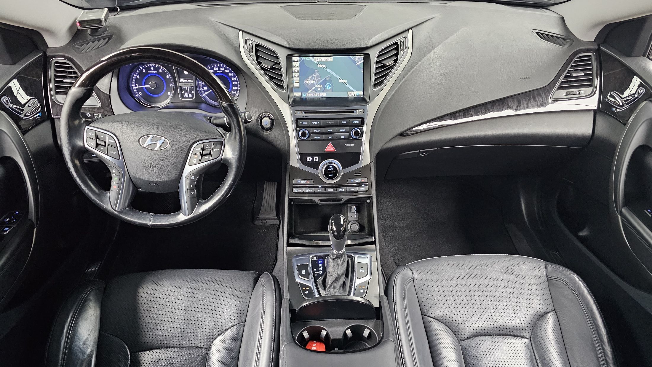 HYUNDAI GRANDEUR HG 2014