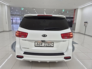 KIA CARNIVAL 2018