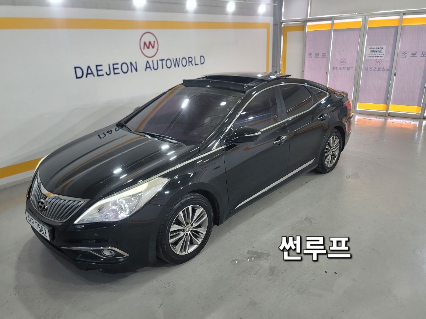 HYUNDAI GRANDEUR HG 2014