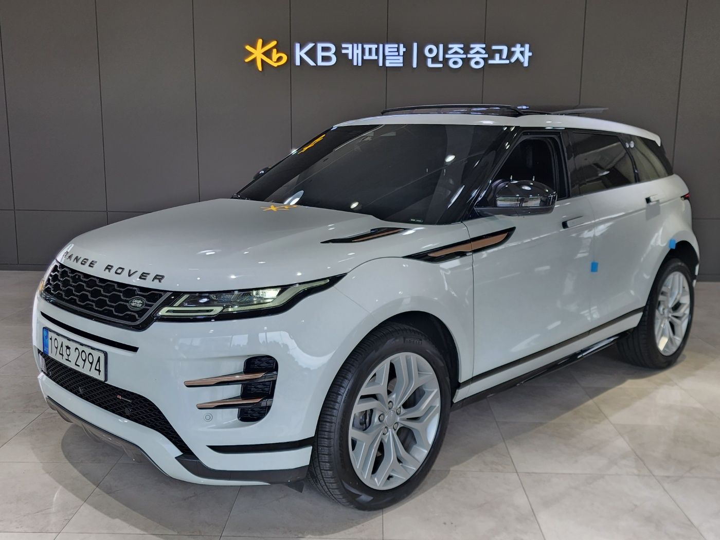 LAND ROVER RANGE ROVER EVOQUE 2022