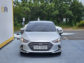 HYUNDAI AVANTE AD 2017
