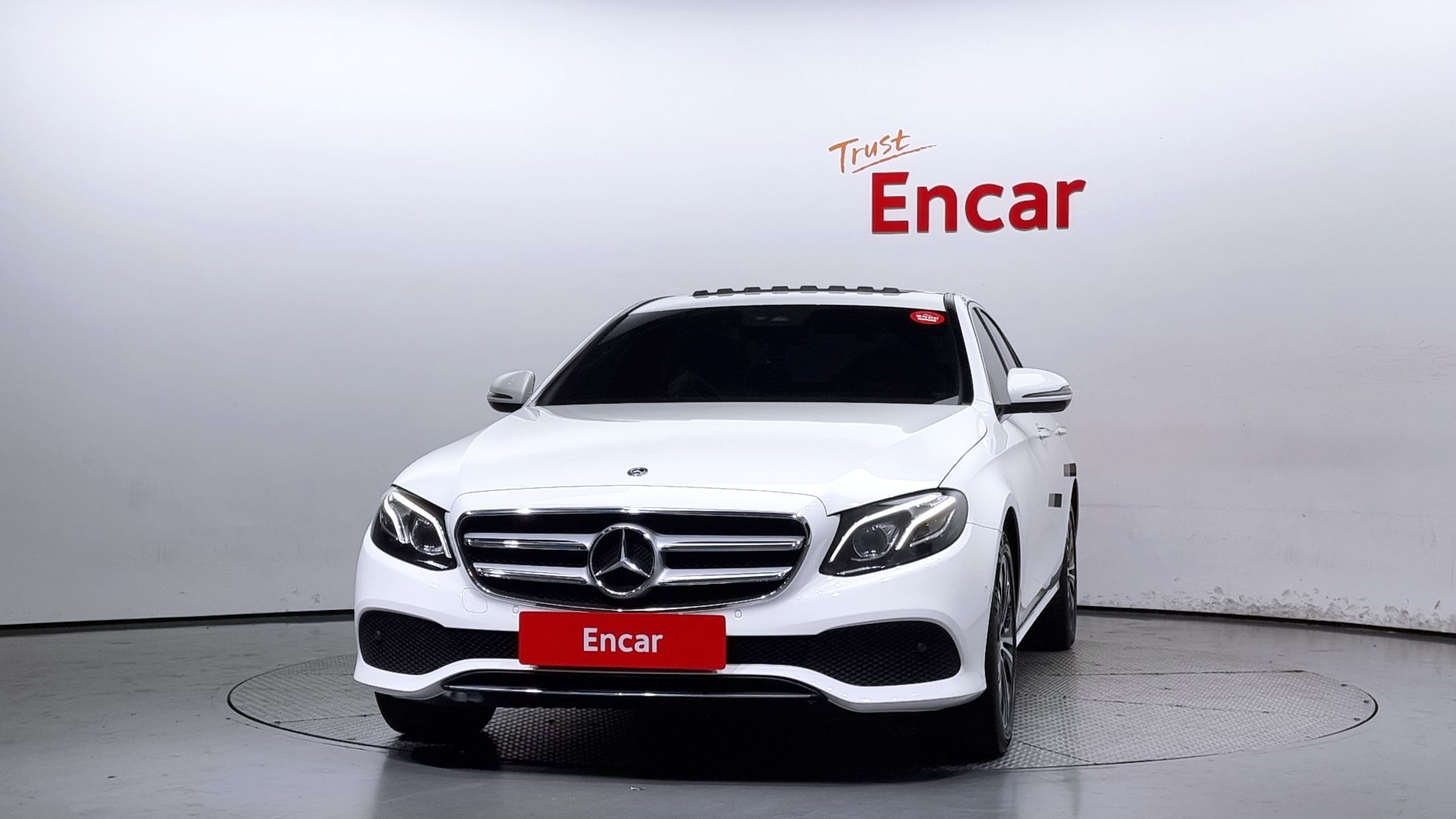 MERCEDES BENZ E-CLASS W213 2020