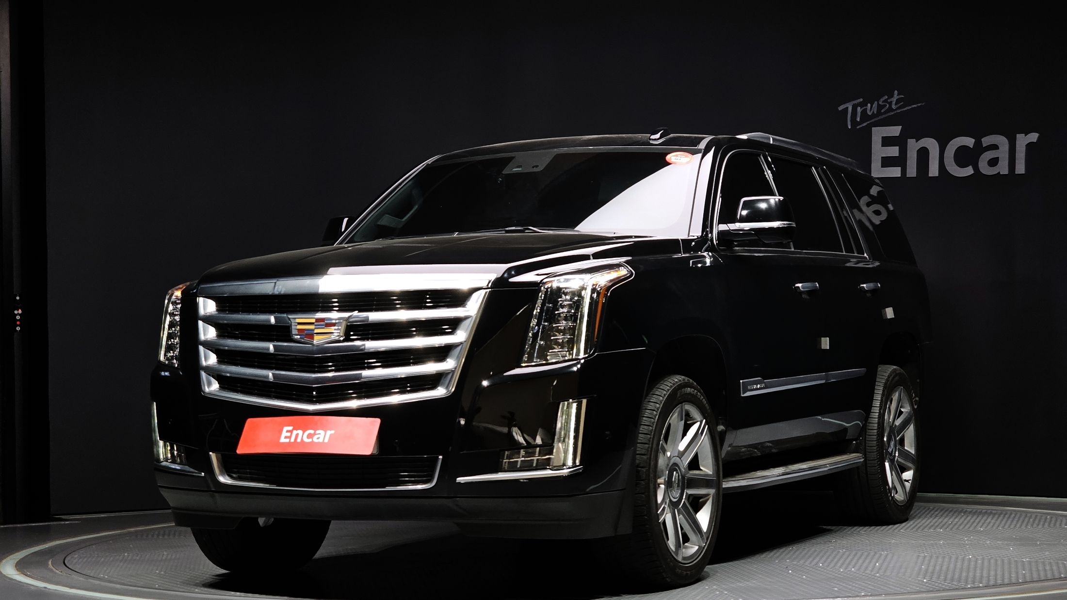 CADILLAC ESCALADE 2017
