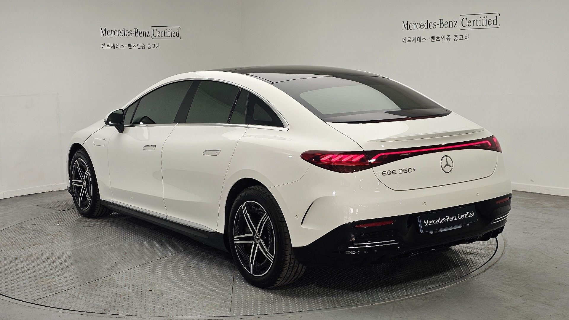 MERCEDES BENZ EQE V295 2024