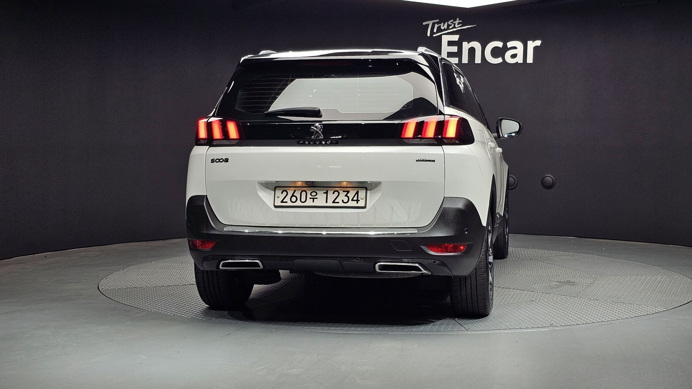 PEUGEOT 5008