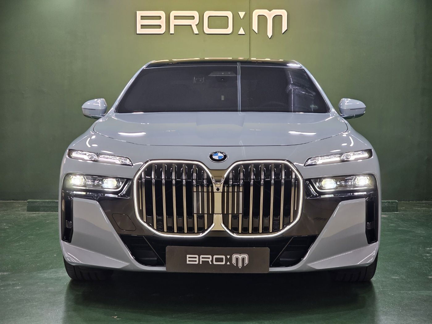 BMW 7-SERIES G70 2024