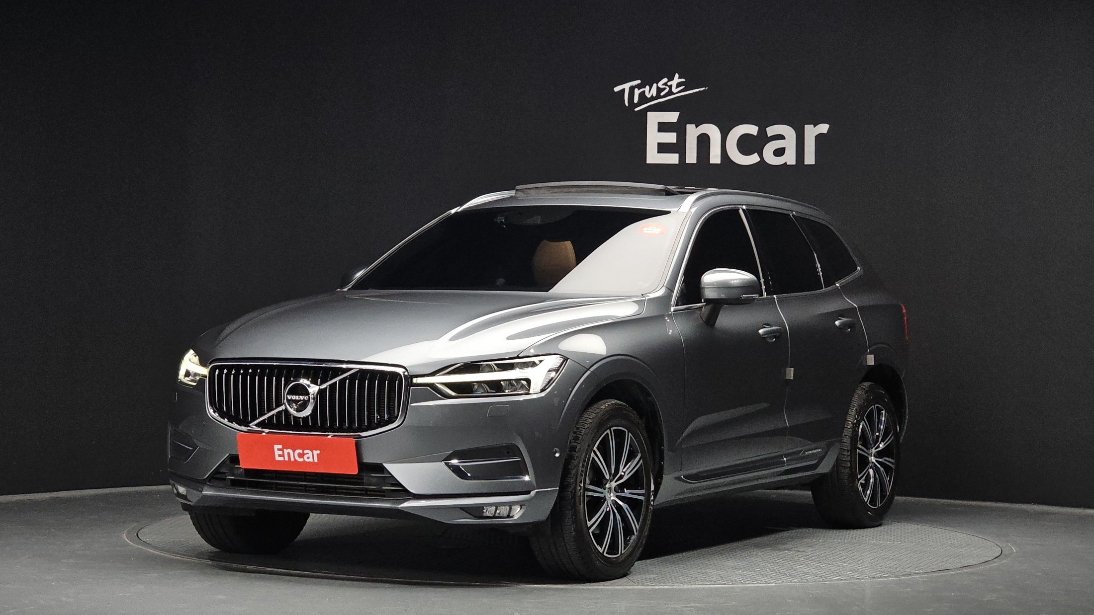 VOLVO XC60 2019