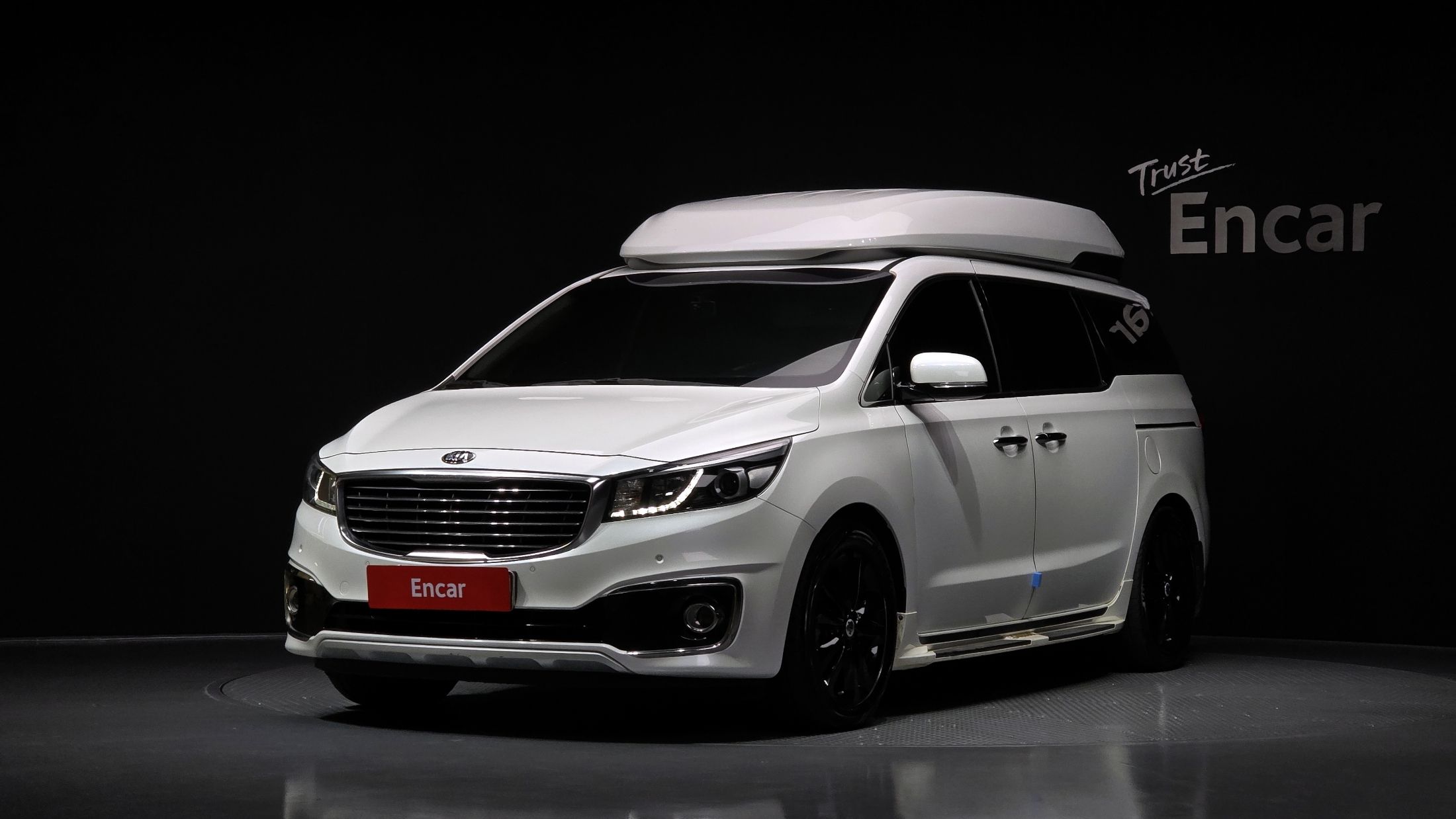 KIA CARNIVAL 2017