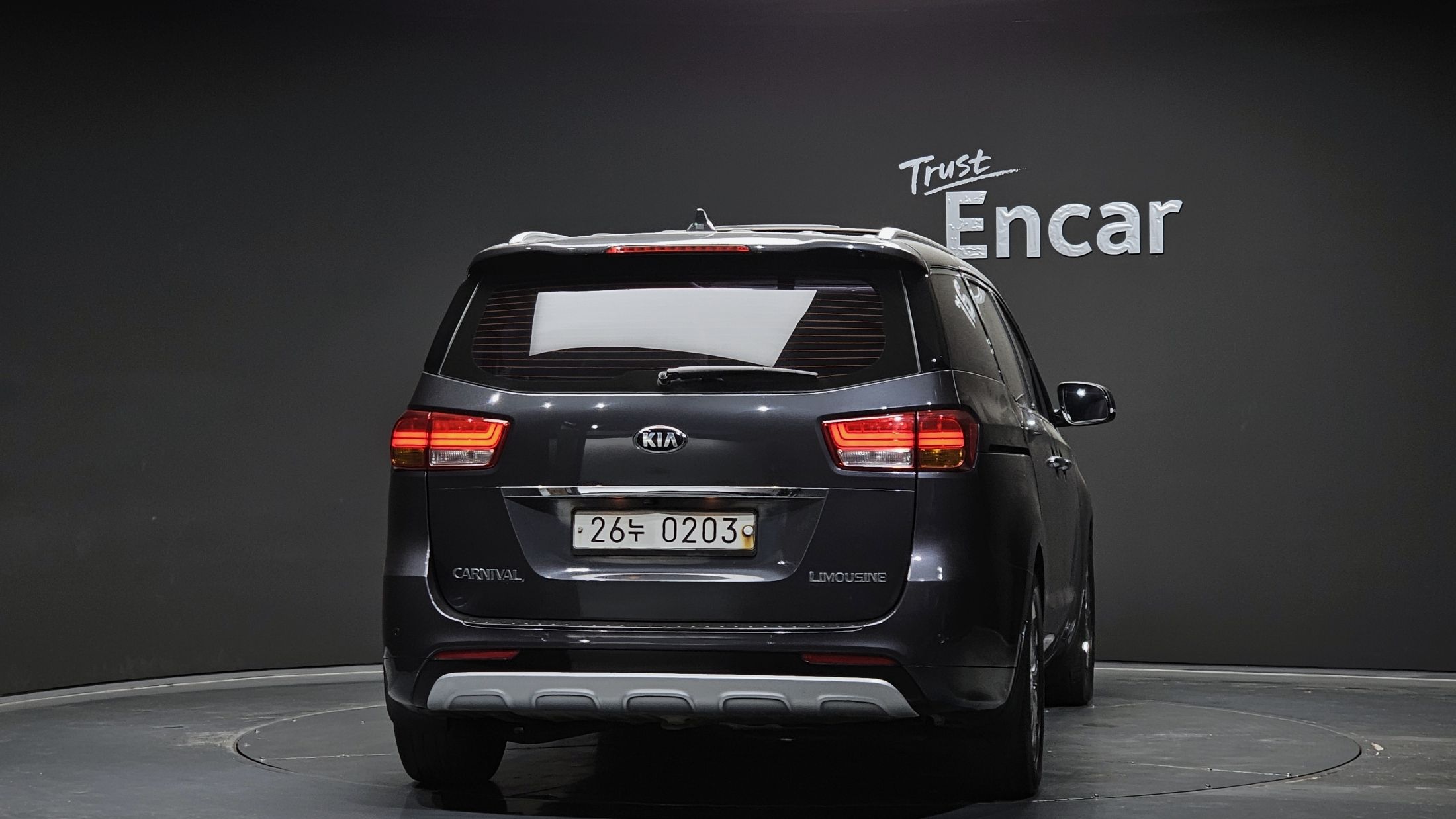 KIA CARNIVAL 2016