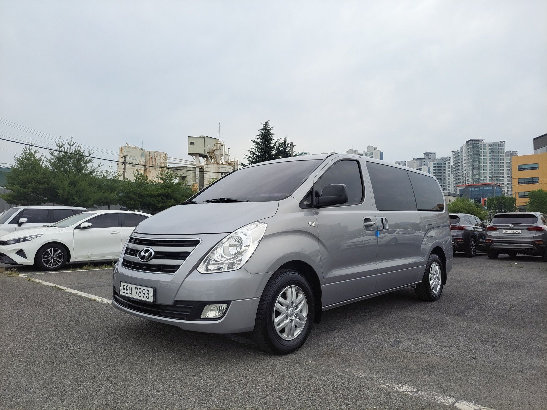 HYUNDAI STAREX GRAND