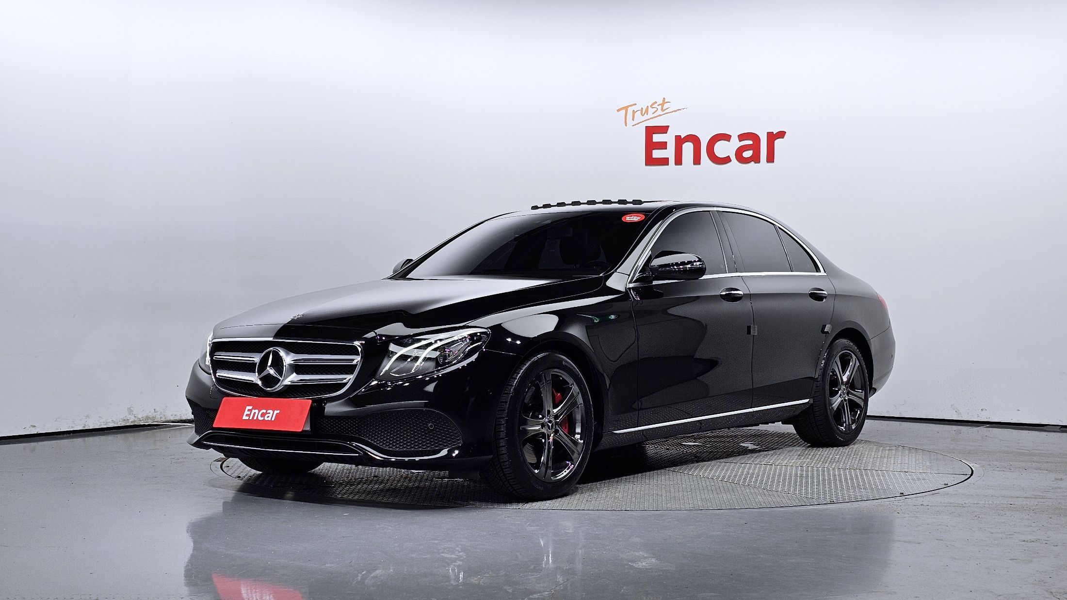 MERCEDES BENZ E-CLASS W213 2019