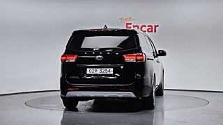 KIA CARNIVAL 2017