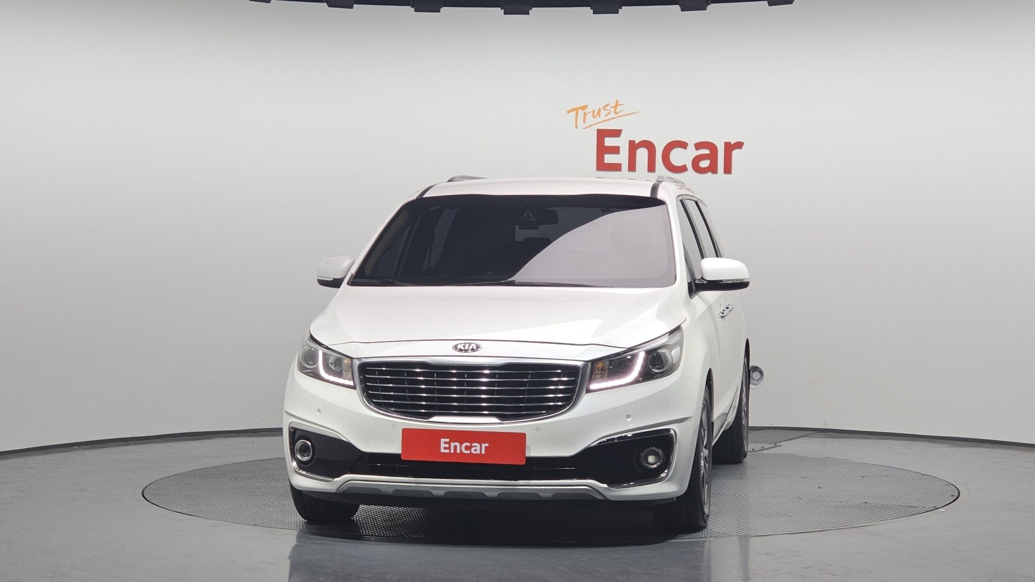 KIA CARNIVAL 2015