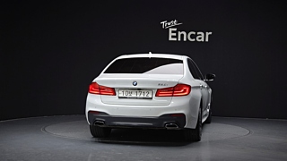 BMW 5-SERIES G30 2018