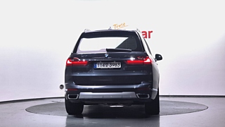 BMW X7 G07 2022