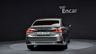 LEXUS ES300H 2018