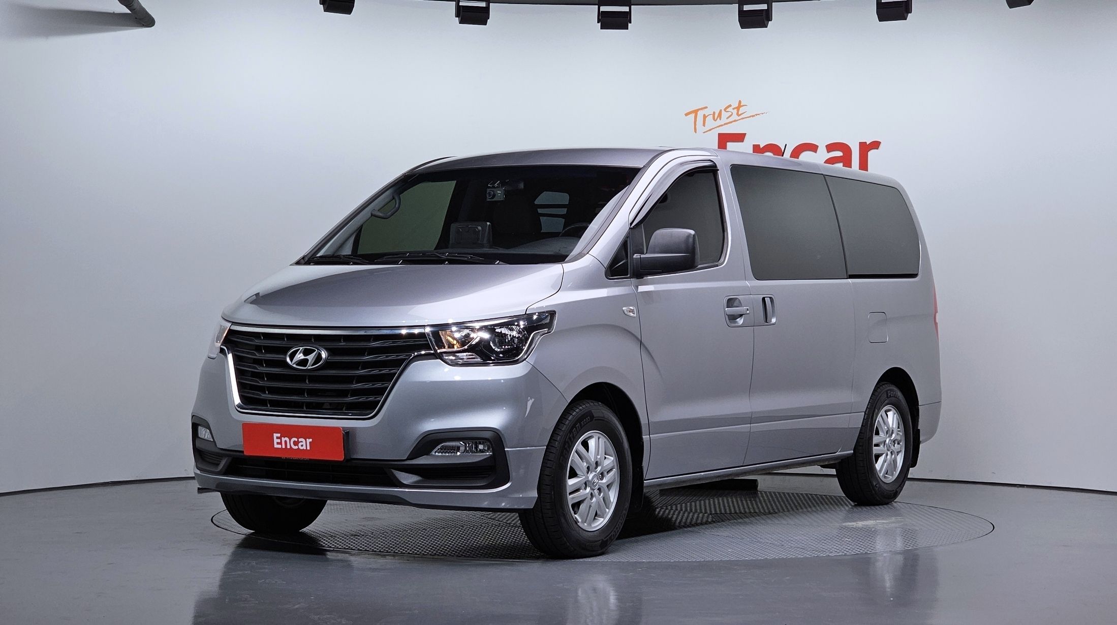 HYUNDAI STAREX GRAND