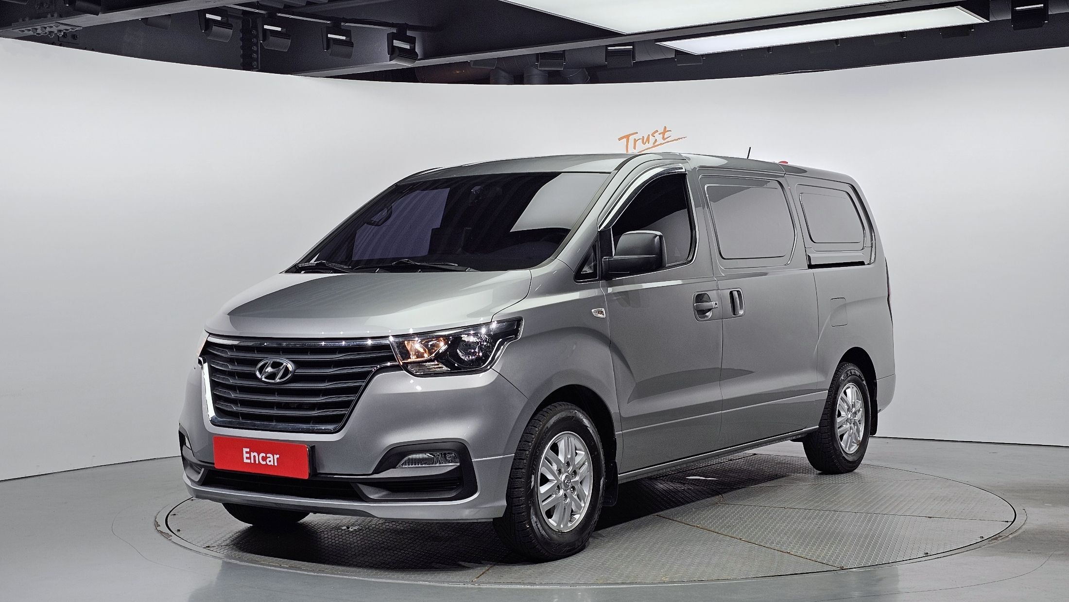 HYUNDAI STAREX GRAND 2019