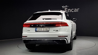 AUDI Q8 4M 2022
