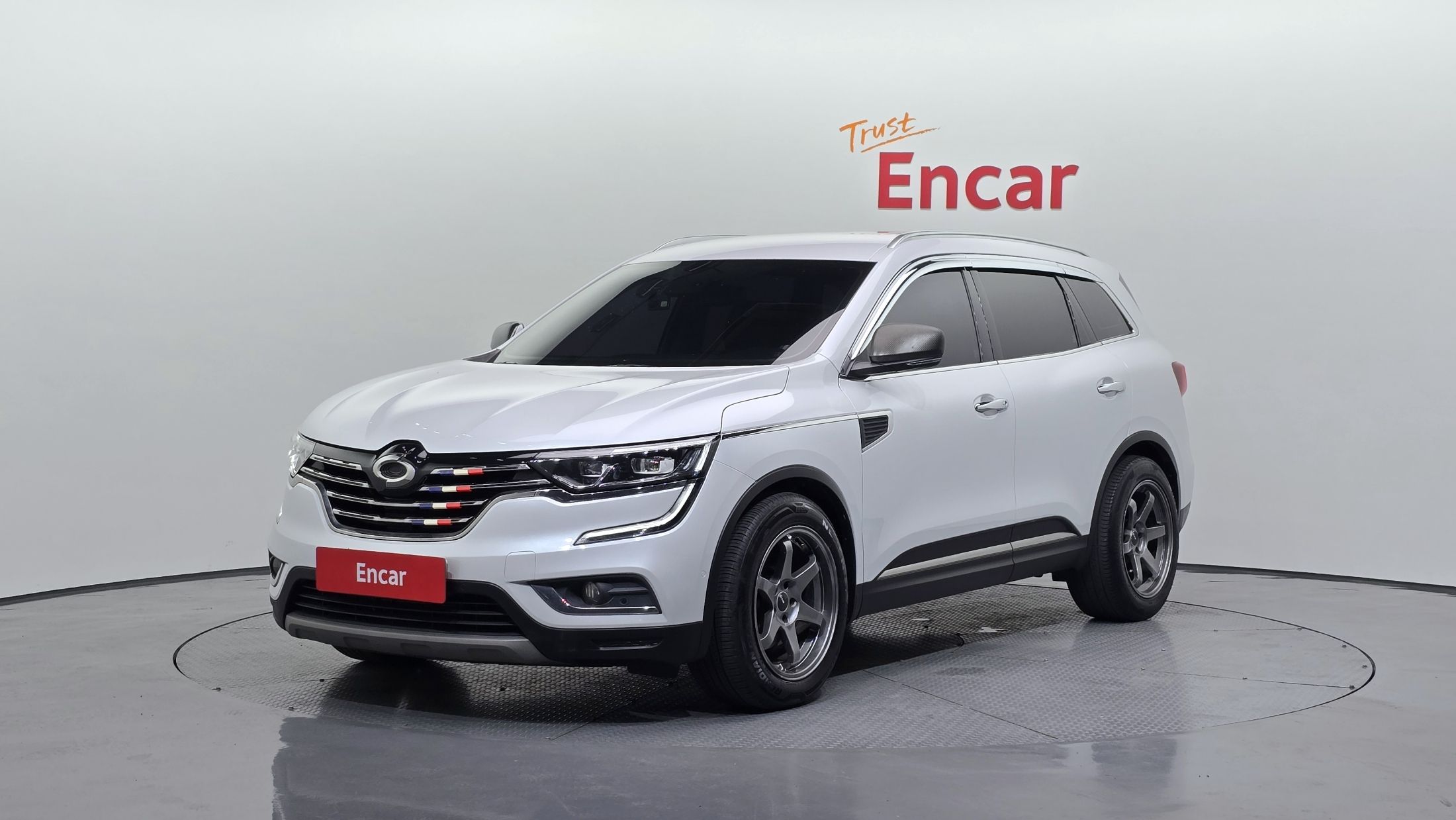RENAULT SAMSUNG QM6
