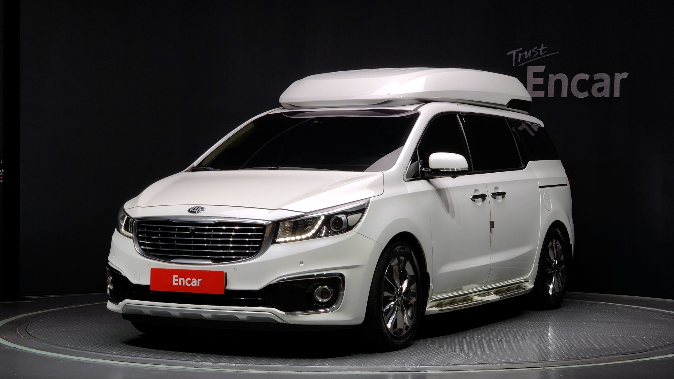 KIA CARNIVAL 2017
