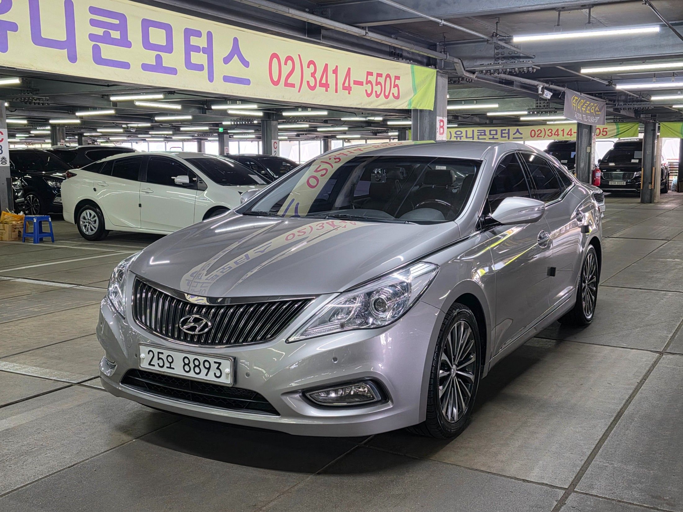 HYUNDAI GRANDEUR HG 2014