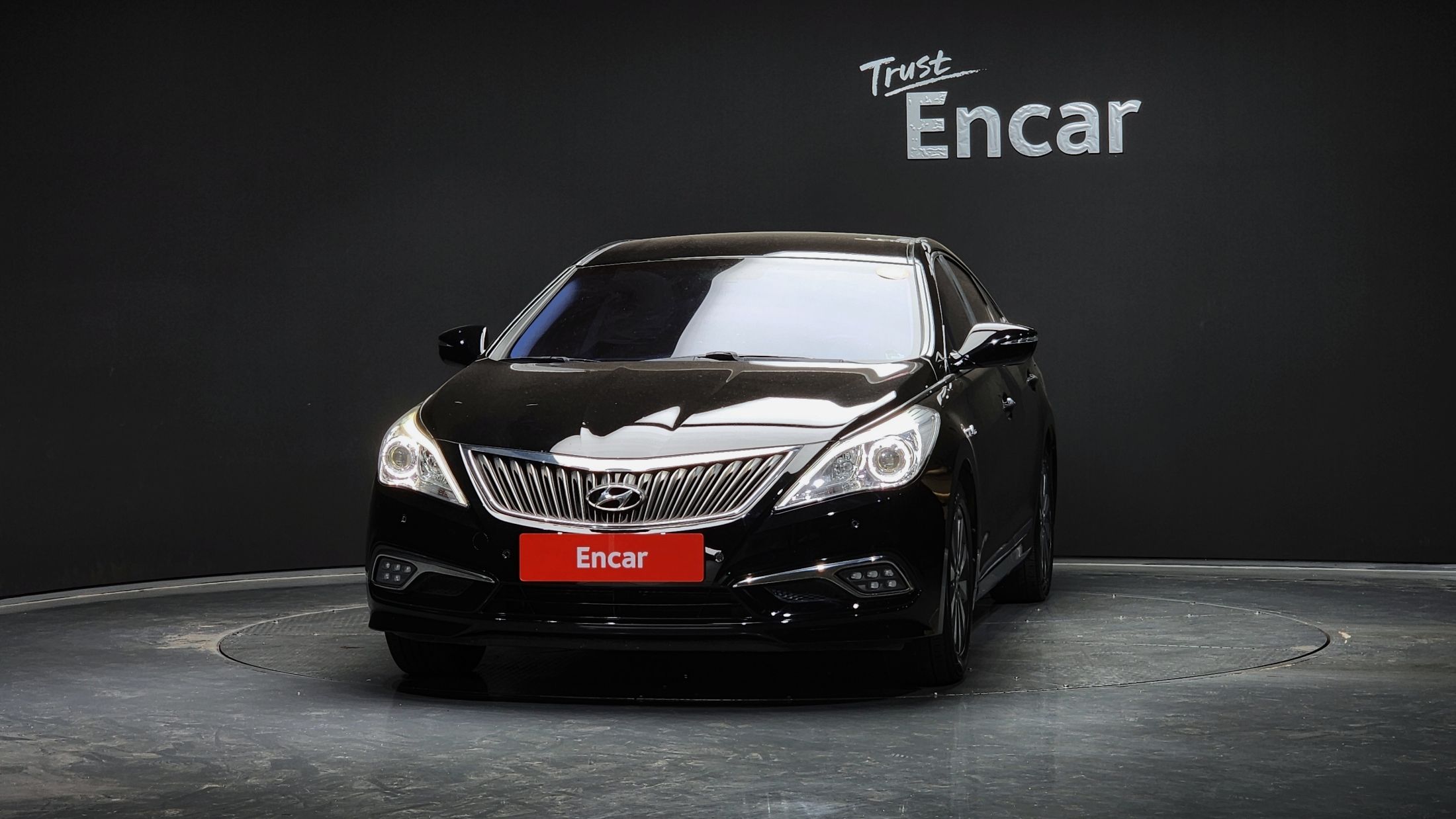 HYUNDAI GRANDEUR HG HYBRID 2016