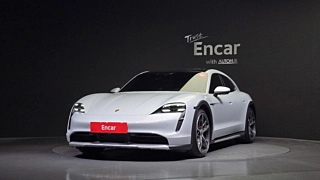 PORSCHE TAYCAN  2023