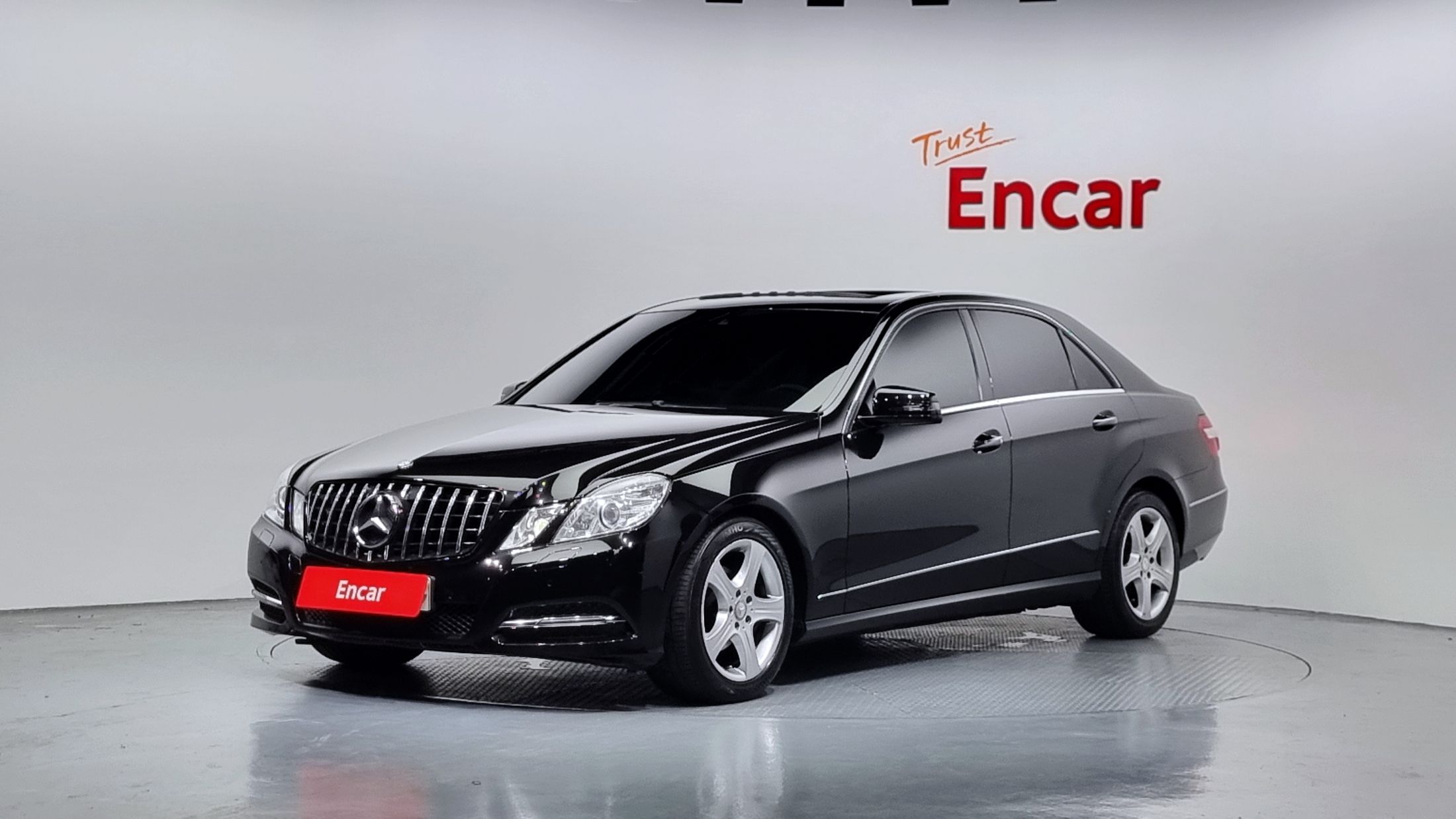 MERCEDES BENZ E-CLASS W212 2013