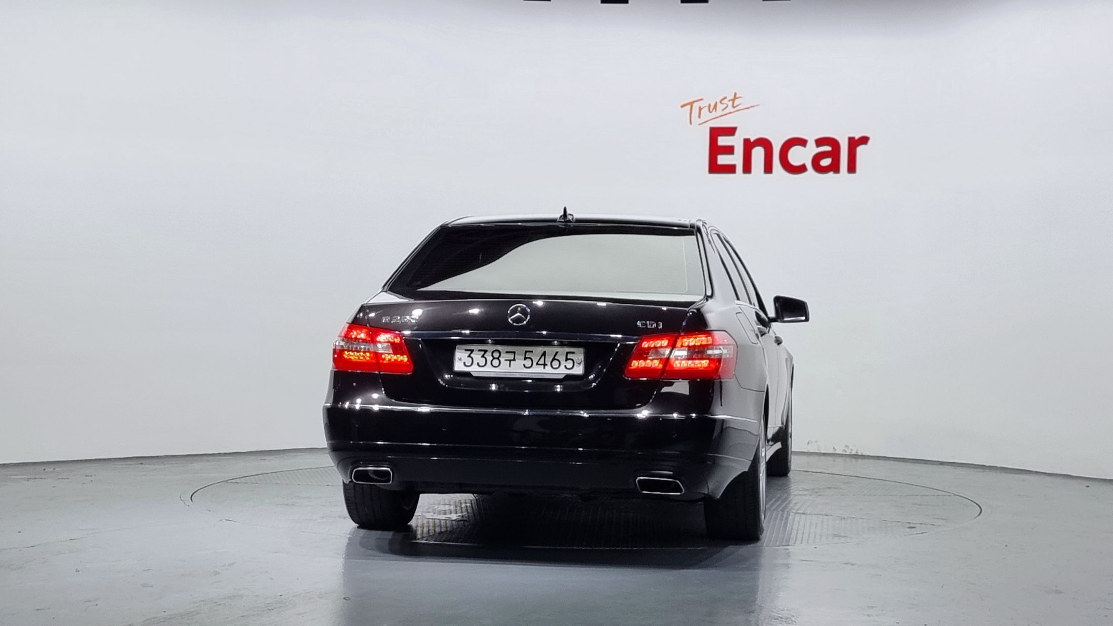 MERCEDES BENZ E-CLASS W212 2013