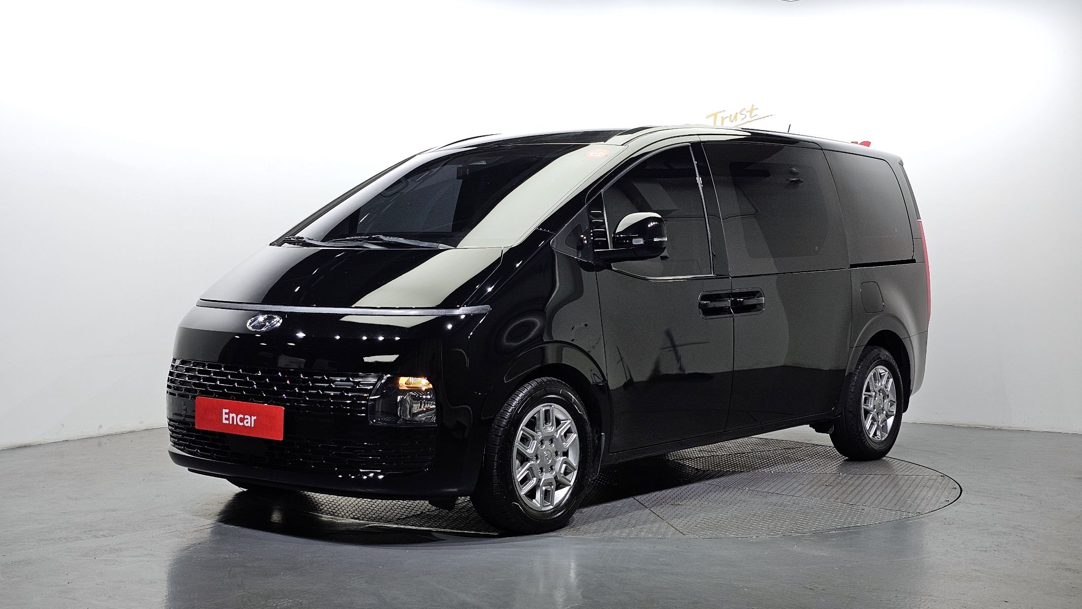 HYUNDAI STARIA 2021