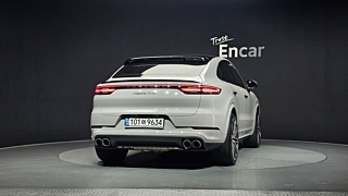 PORSCHE CAYENNE PO536 2020