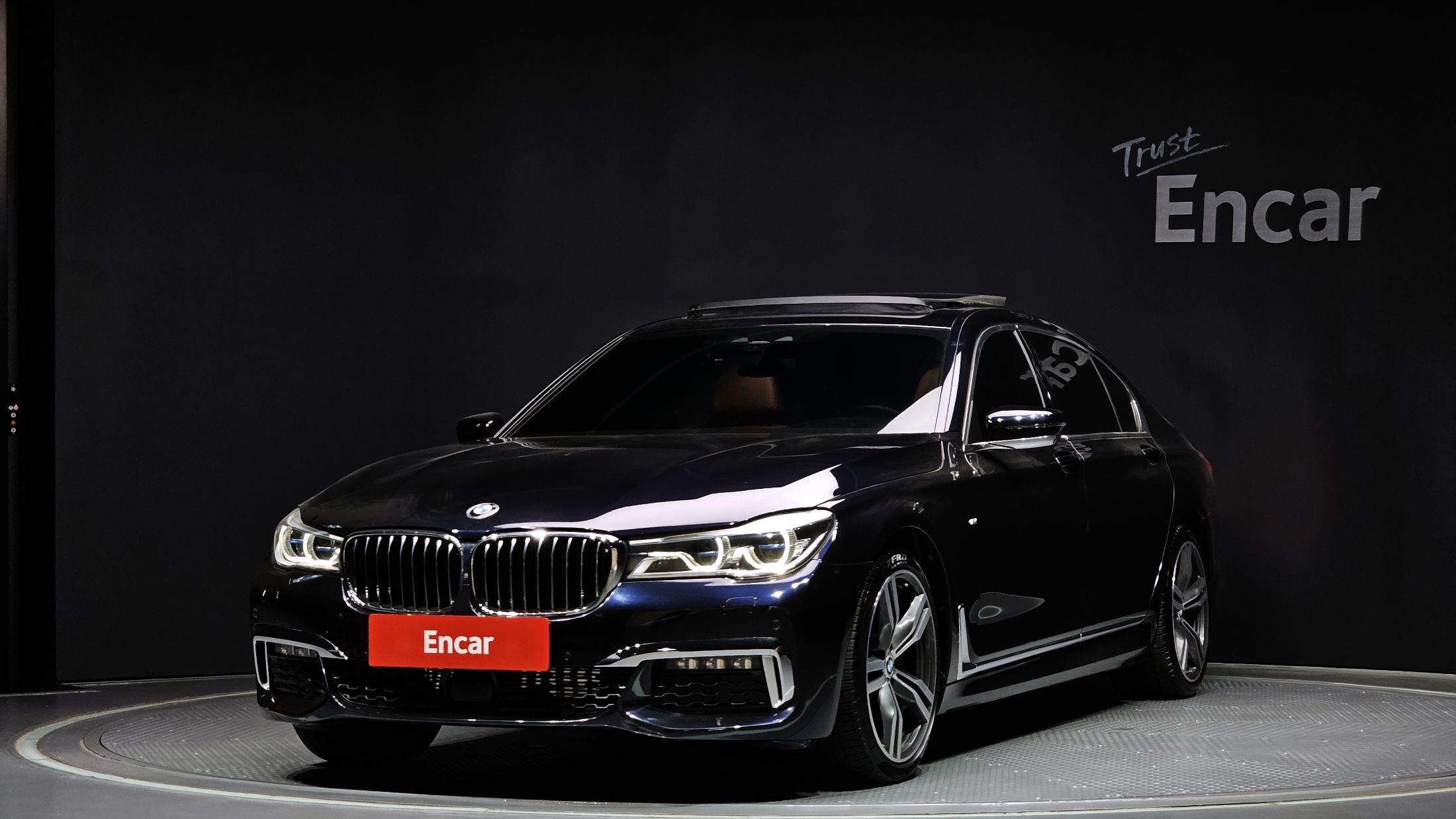 BMW 7-SERIES G11 2018