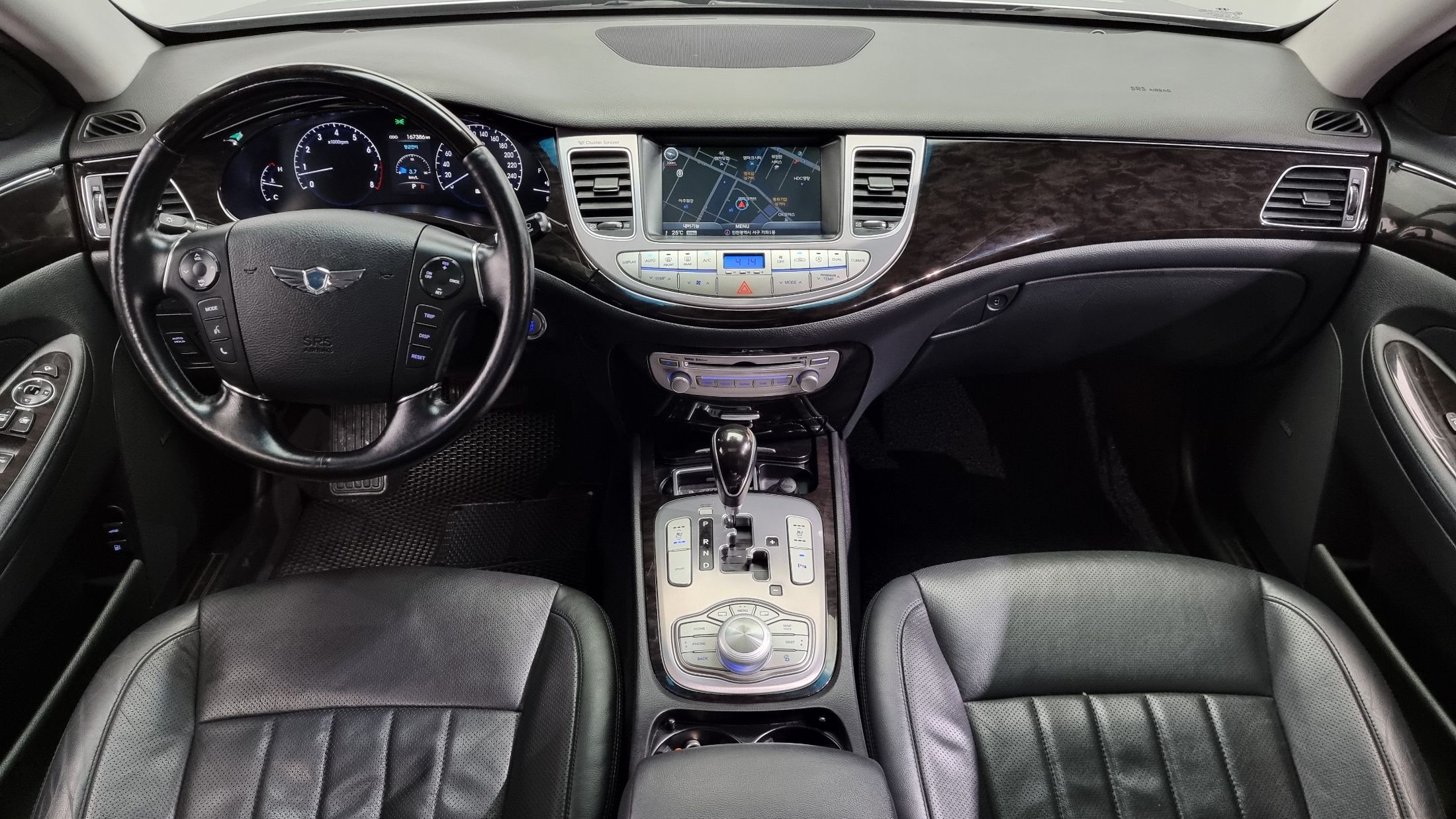 HYUNDAI GENESIS 2012