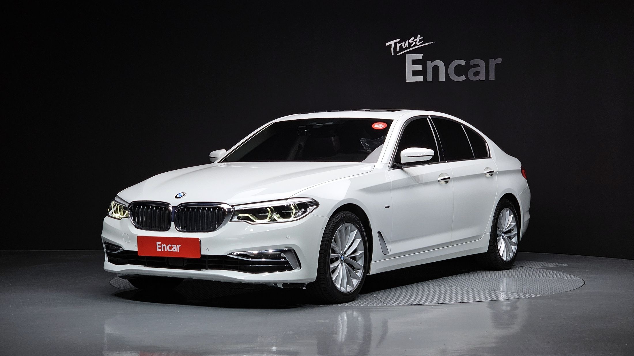 BMW 5-SERIES G30 2018