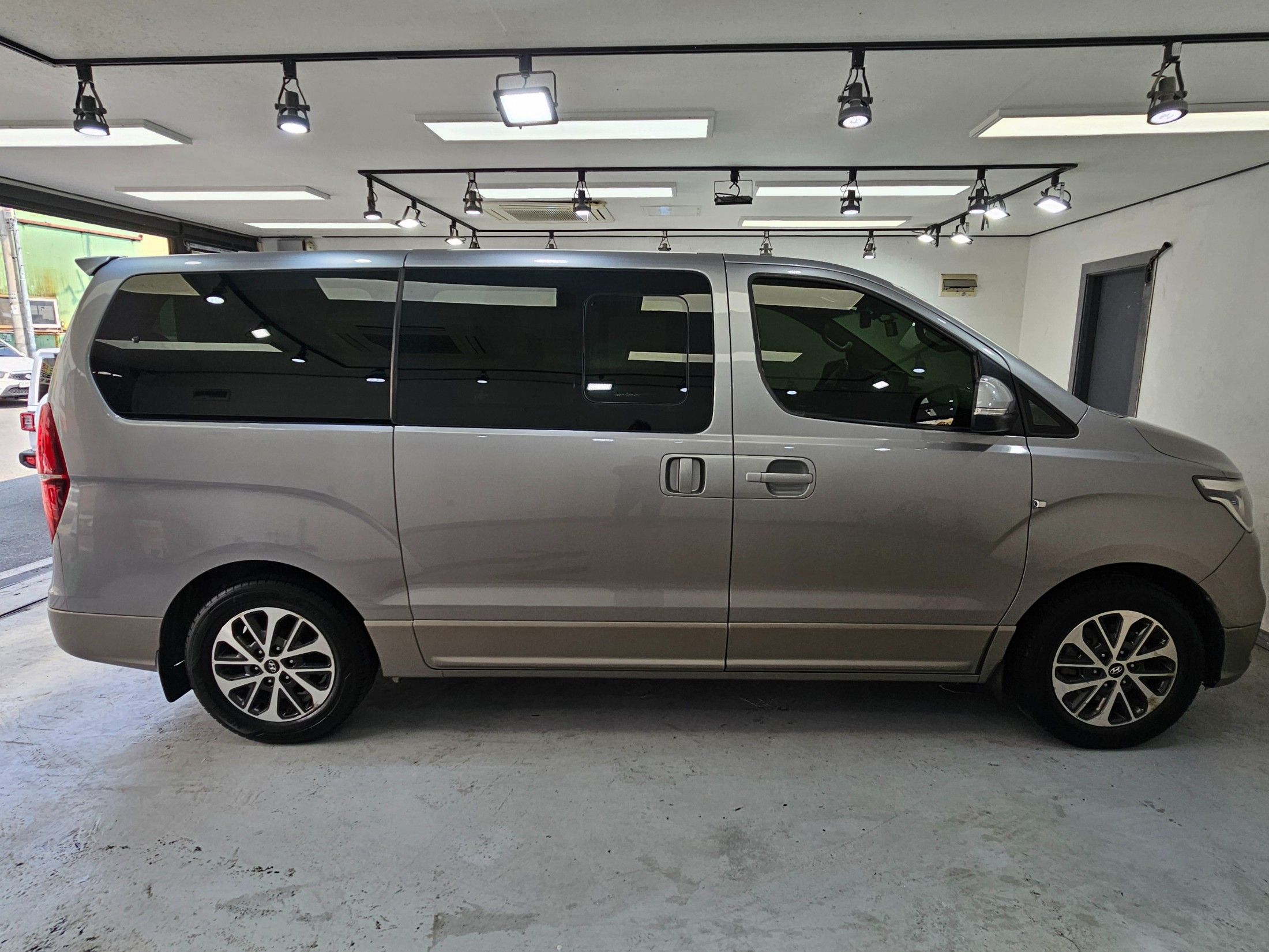 HYUNDAI STAREX GRAND 2020