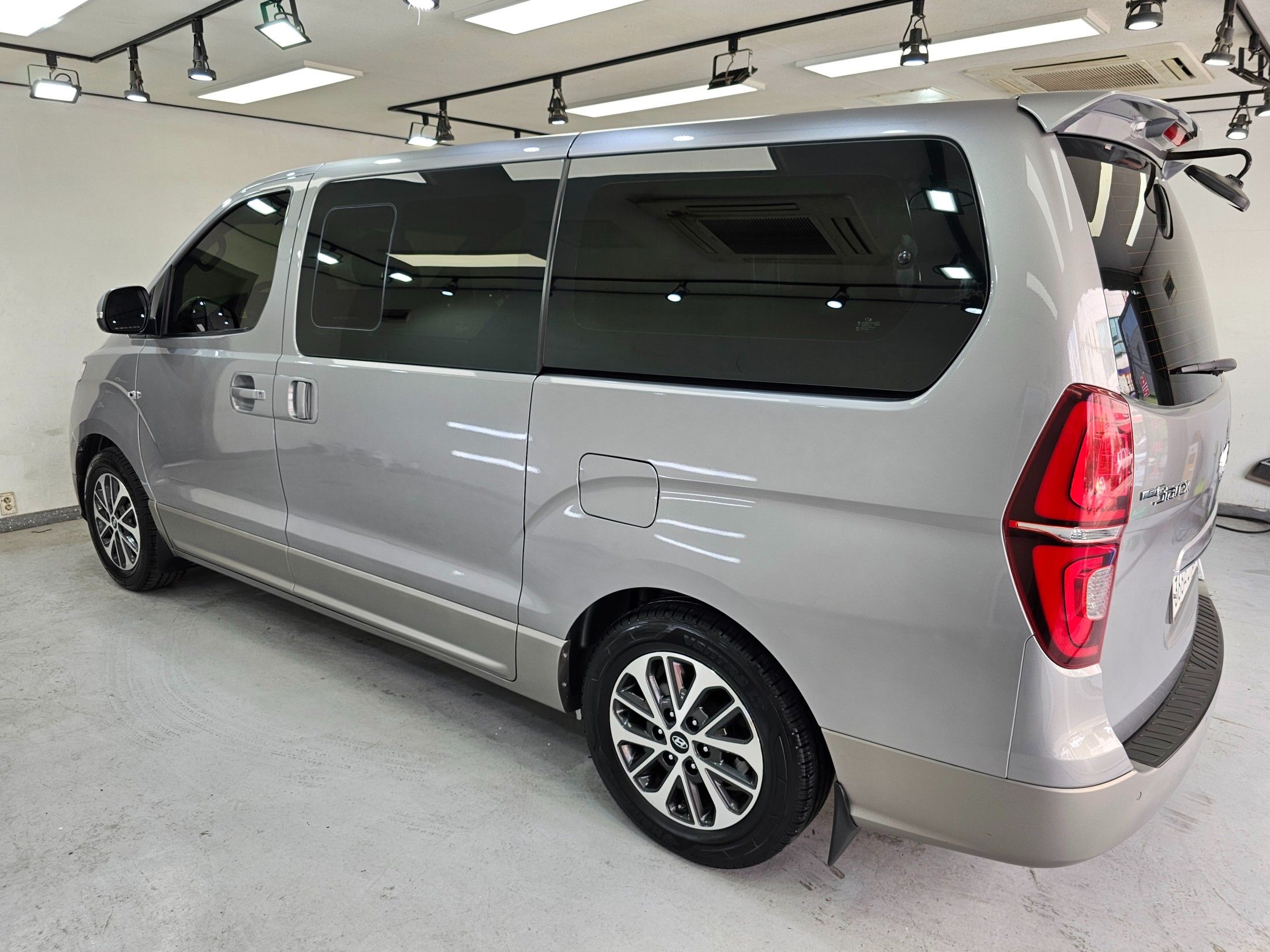 HYUNDAI STAREX GRAND 2020