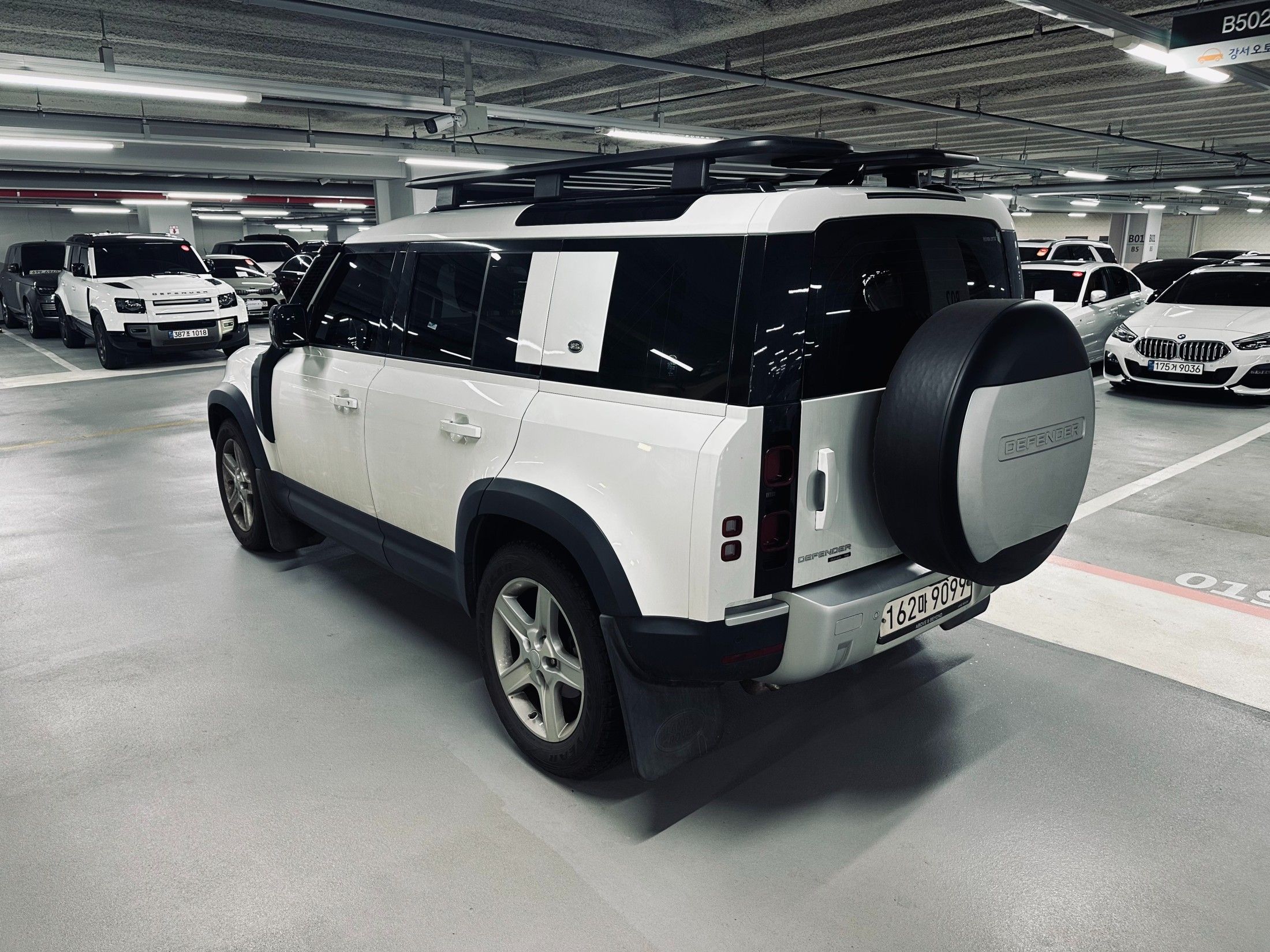 LAND ROVER DEFENDER L663