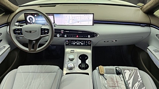 GENESIS GV70 2024