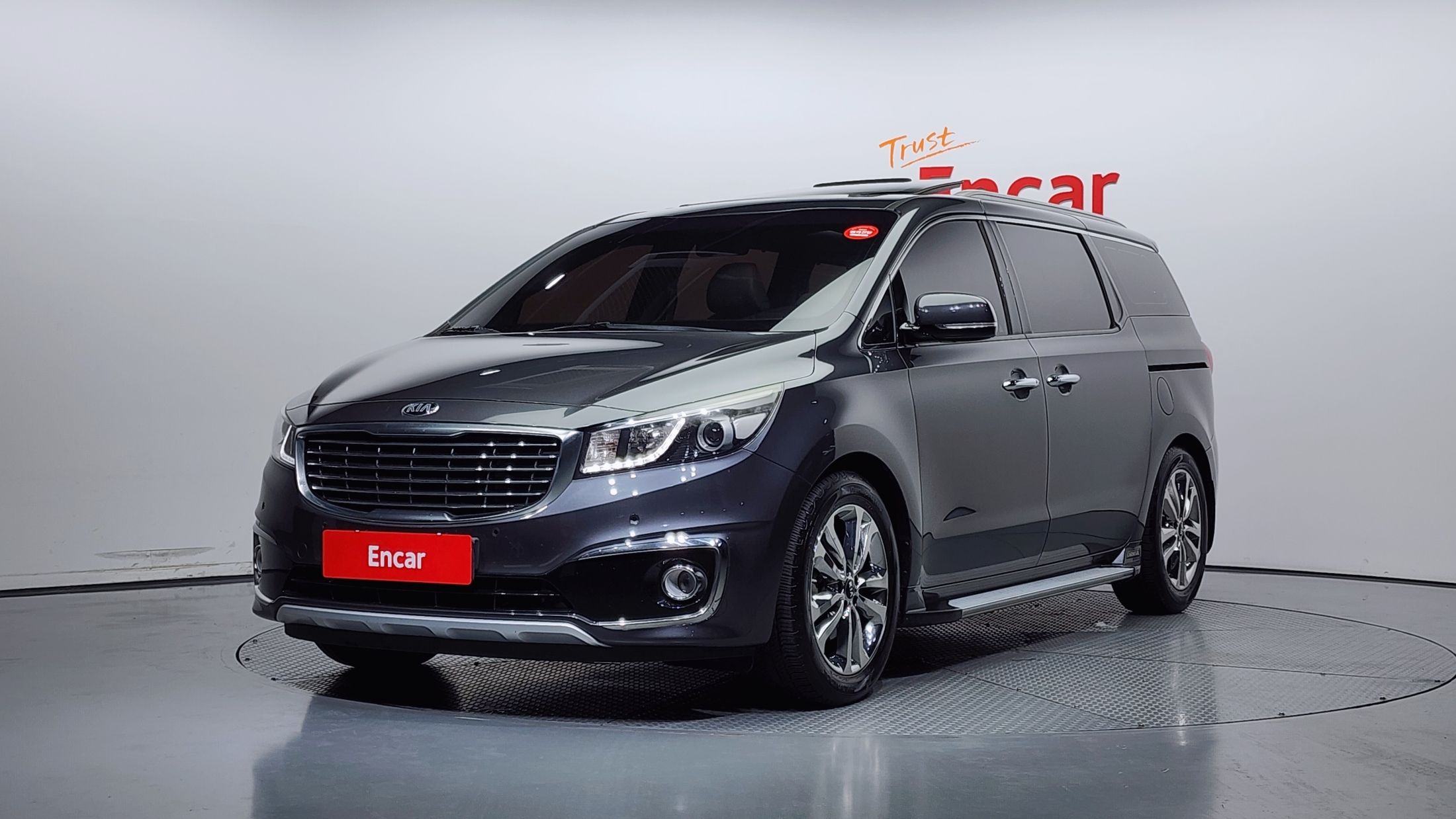 KIA CARNIVAL 2015