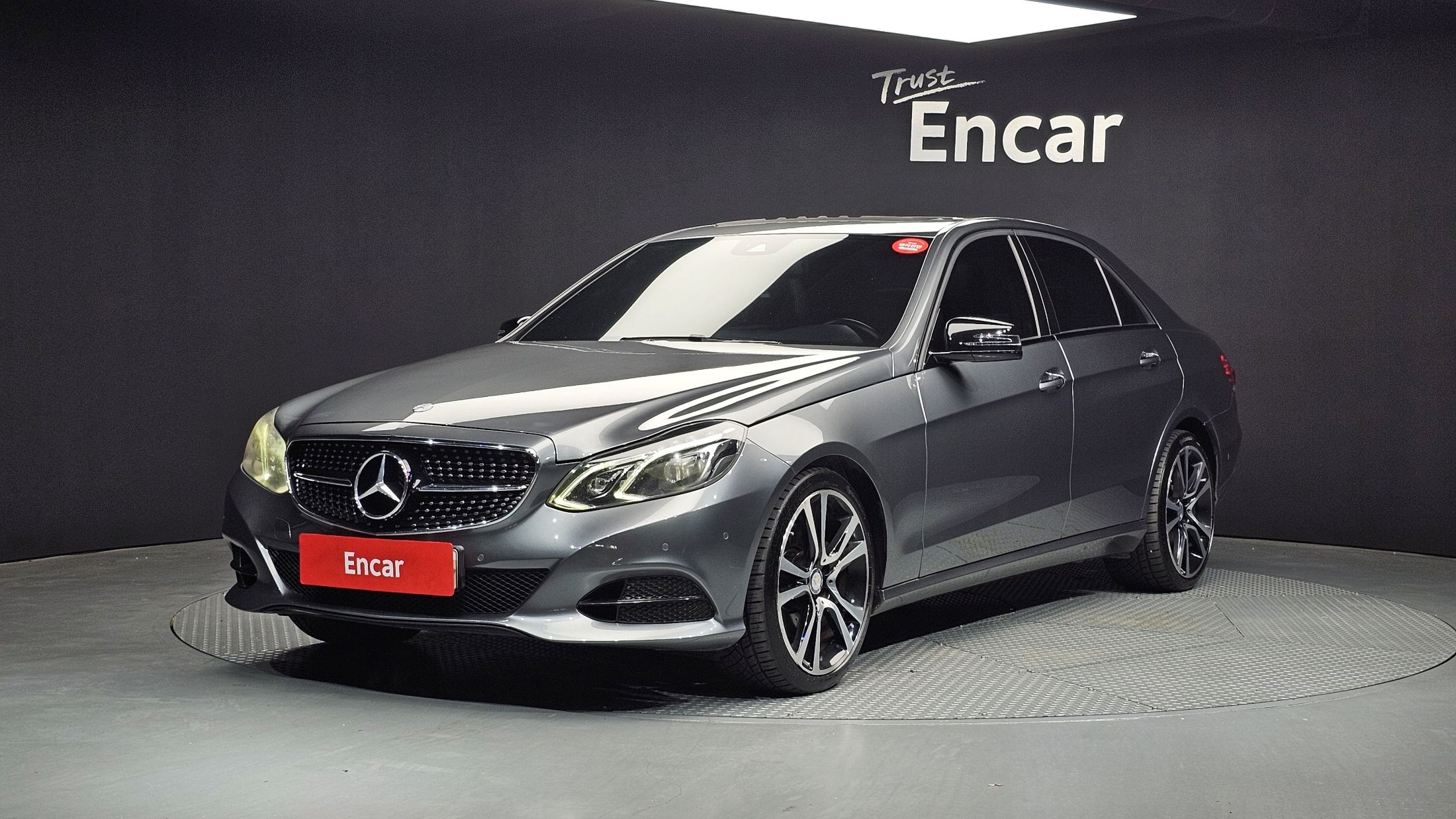 MERCEDES BENZ E-CLASS W212 2016