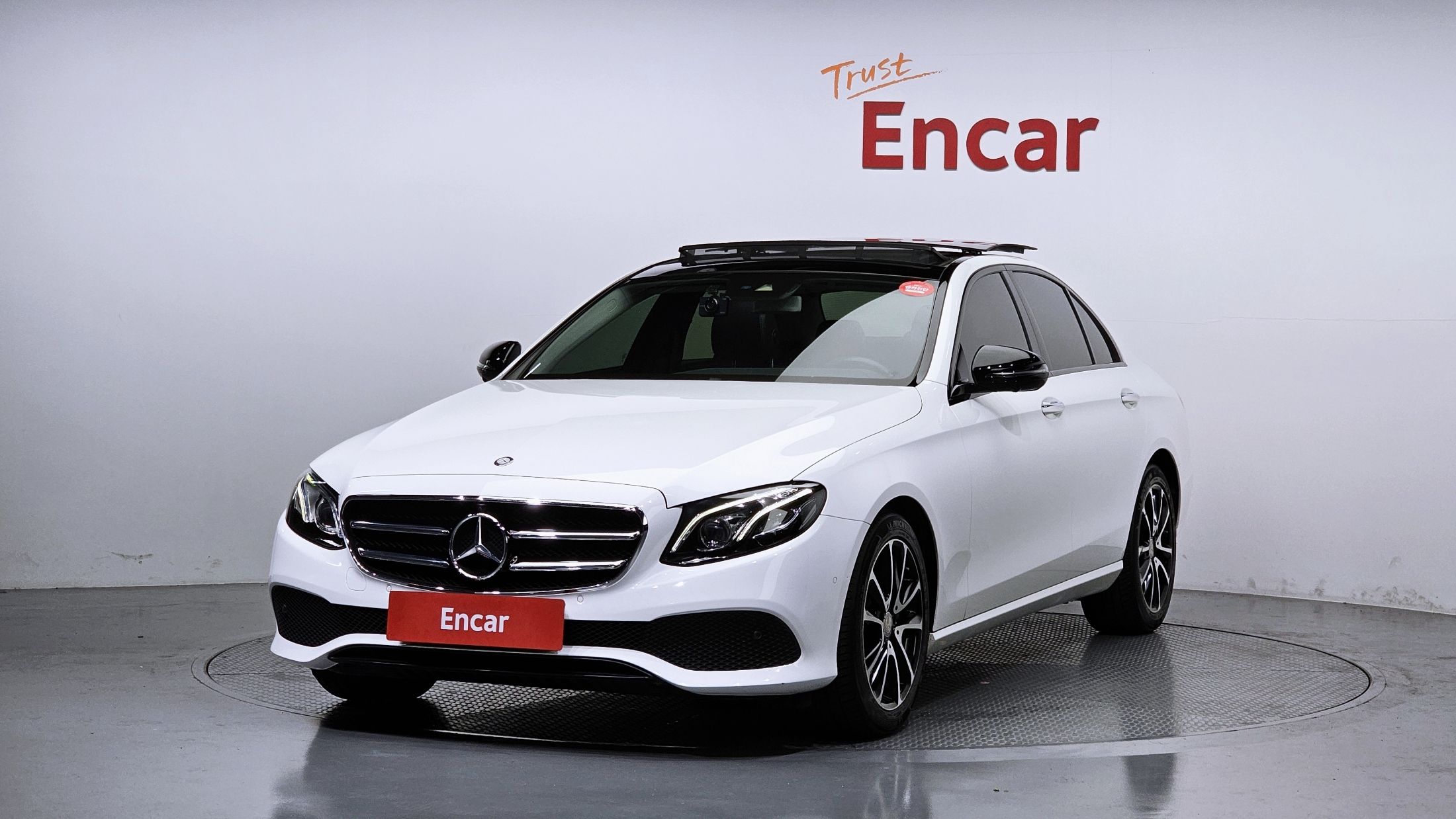 MERCEDES BENZ E-CLASS W213