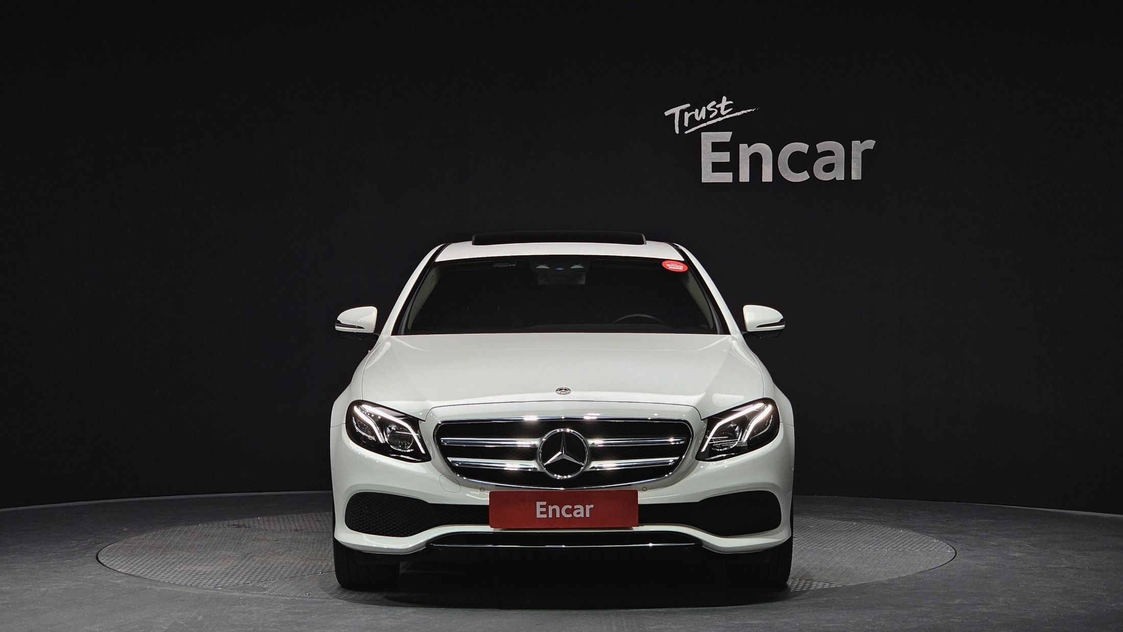 MERCEDES BENZ E-CLASS W213 2017