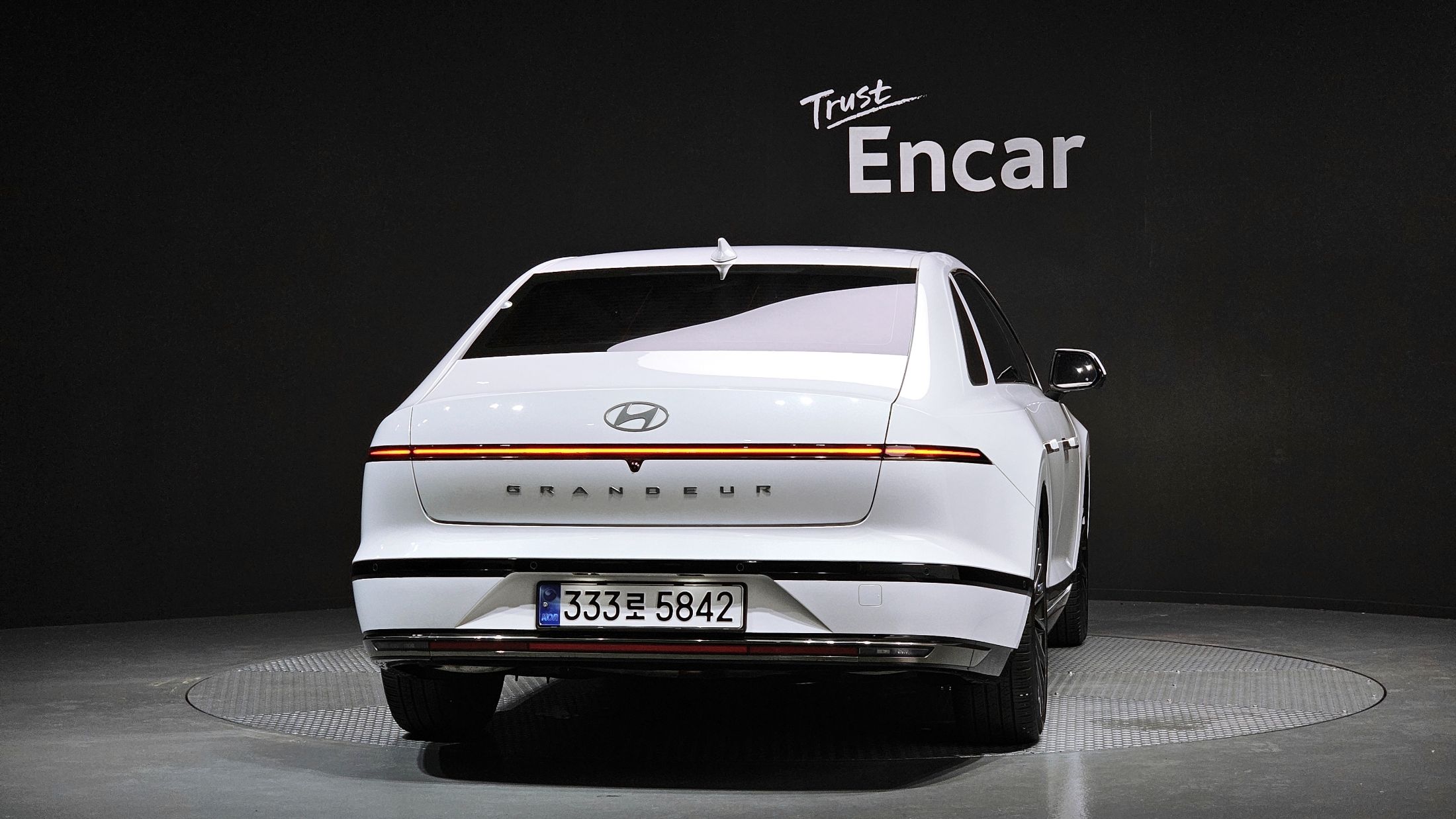 HYUNDAI GRANDEUR HYBRID GN7 2023