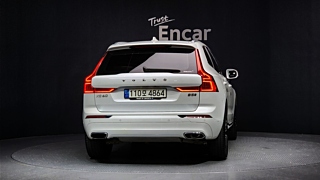 VOLVO XC60 2021