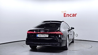 AUDI A7 4K 2021